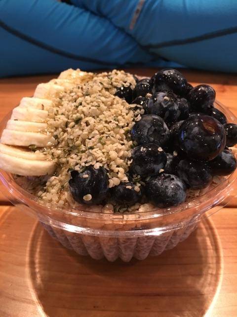 Playa Bowls | restaurant | 14 W Front St, Red Bank, NJ 07701, USA | 7327410400 OR +1 732-741-0400