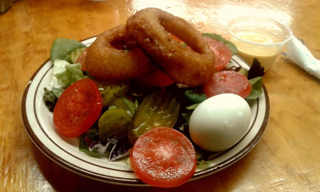 Grumpys Burgers & More | restaurant | 1326 S Colorado St, Lockhart, TX 78644, USA | 5123986787 OR +1 512-398-6787