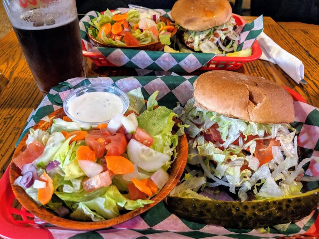 Paddys Pub | restaurant | 75 Owego St, Cortland, NY 13045, USA | 6073443599 OR +1 607-344-3599