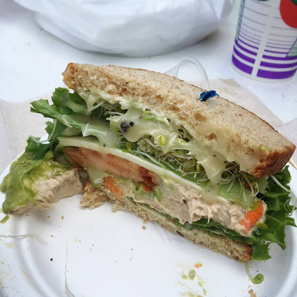 Andys Sandwiches & Smoothies | restaurant | 2904 E Manoa Rd, Honolulu, HI 96822, USA | 8089886161 OR +1 808-988-6161