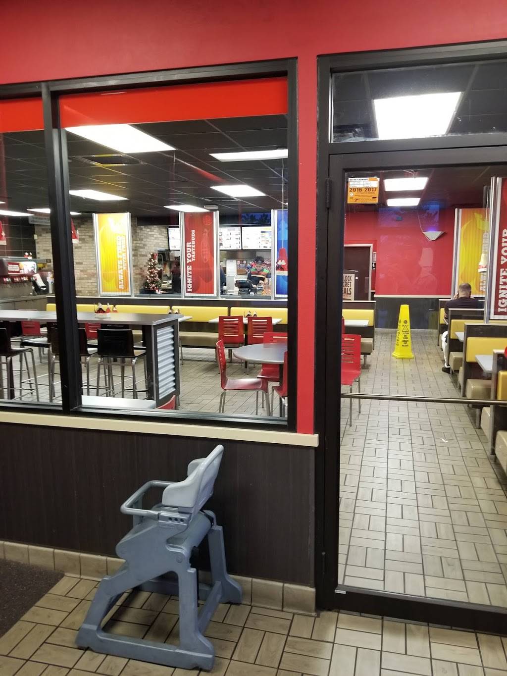 Burger King | restaurant | 5611 New Cut Rd, Louisville, KY 40214, USA | 5023617171 OR +1 502-361-7171