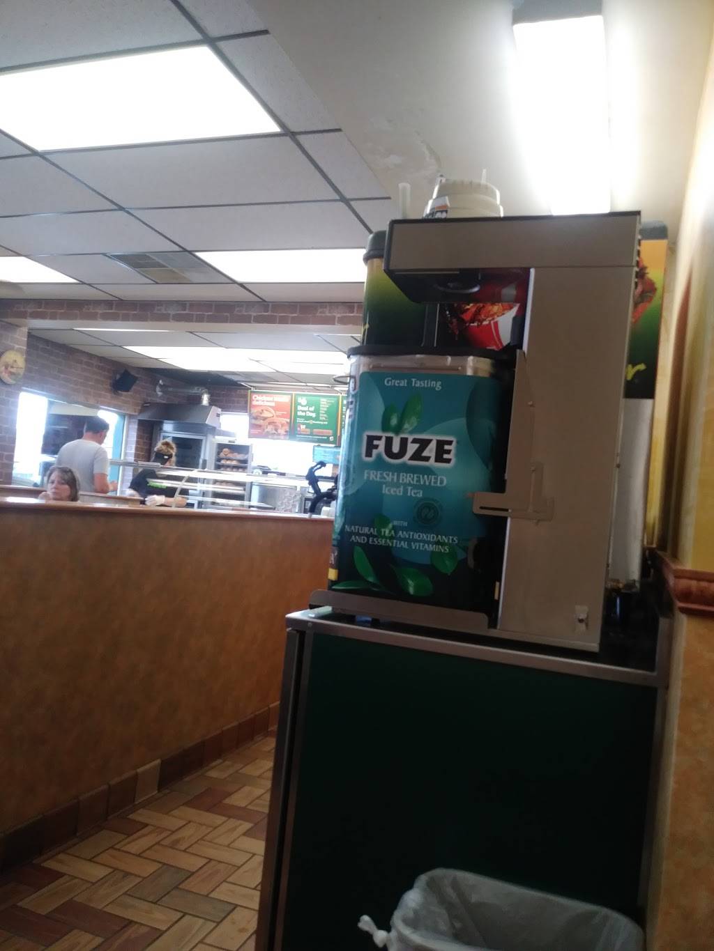 Subway | restaurant | 35 N State St, Frazeysburg, OH 43822, USA | 7408289422 OR +1 740-828-9422