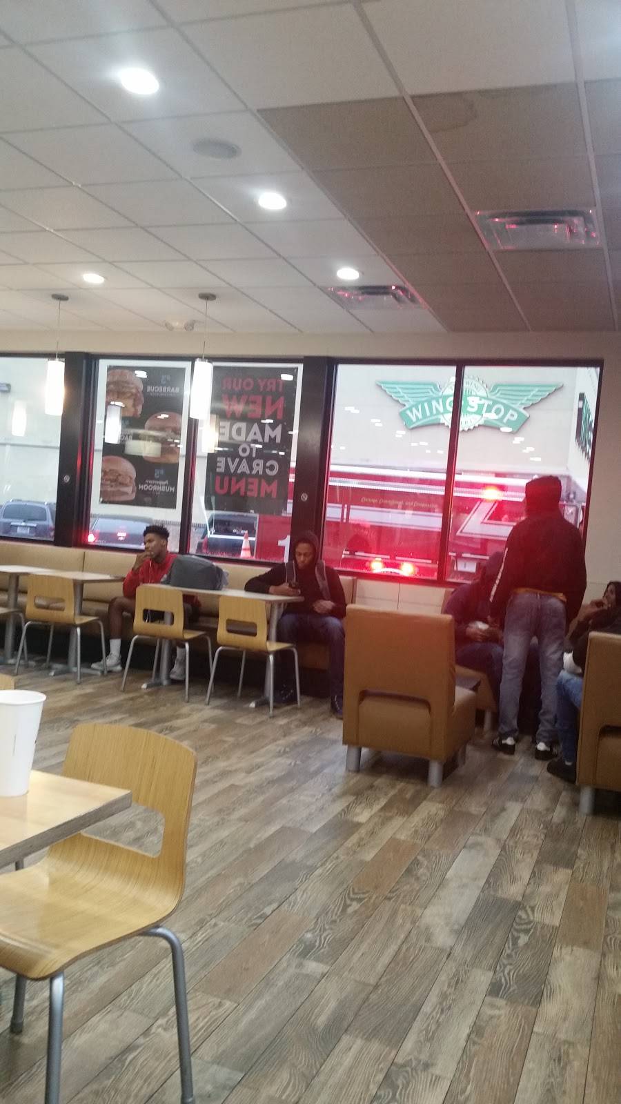 Wendys | restaurant | 3710 Scott St, Houston, TX 77004, USA | 8325094395 OR +1 832-509-4395