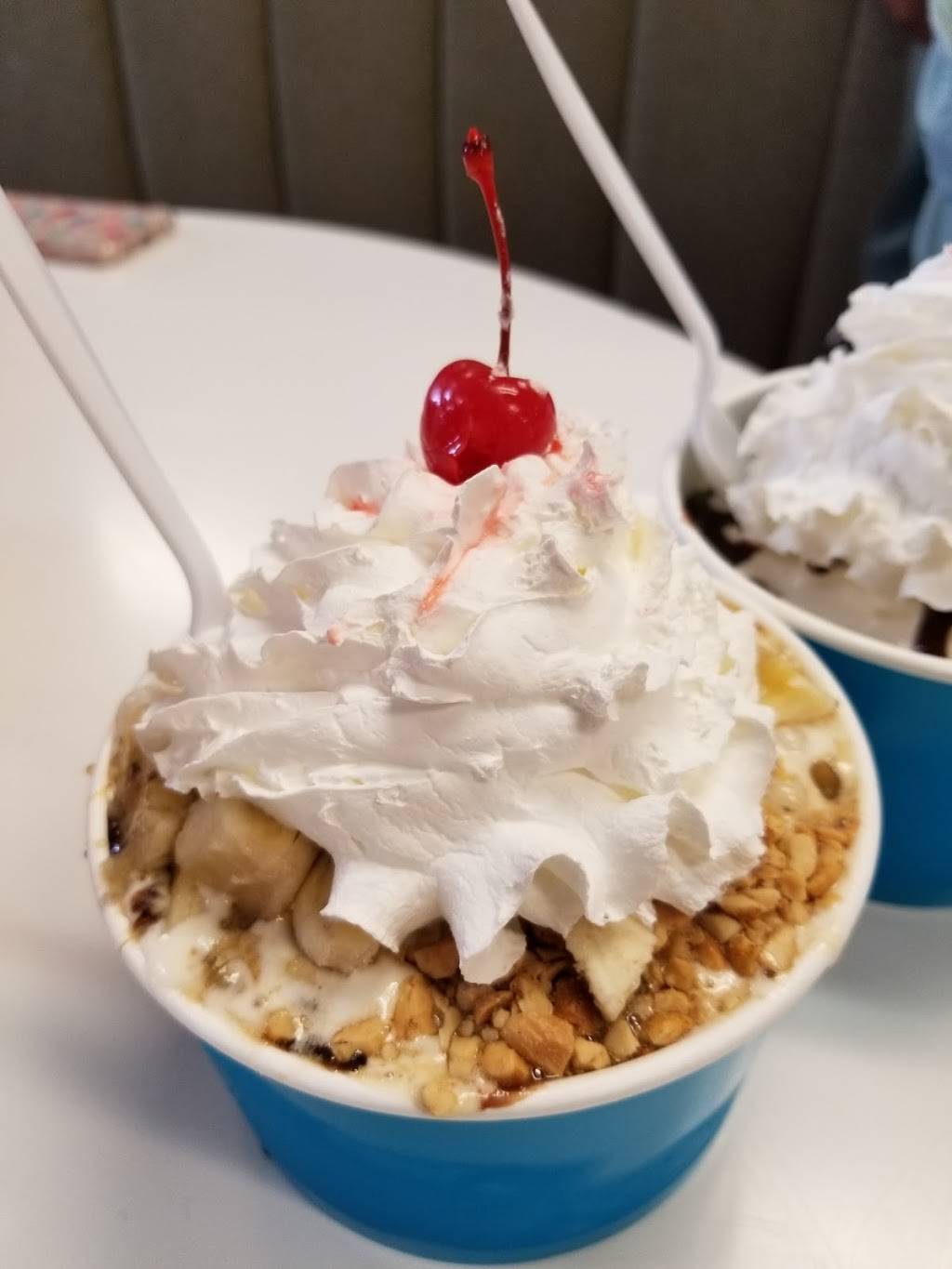 Pine Cone, Too | restaurant | 980 Radio Rd, Little Egg Harbor Township, NJ 08087, USA | 6092963200 OR +1 609-296-3200