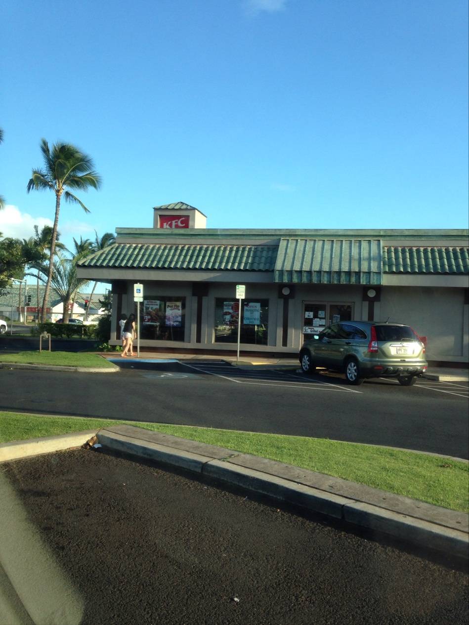 KFC | restaurant | 91-590 Farrington Hwy, Ewa Beach, HI 96706, USA | 8086740690 OR +1 808-674-0690