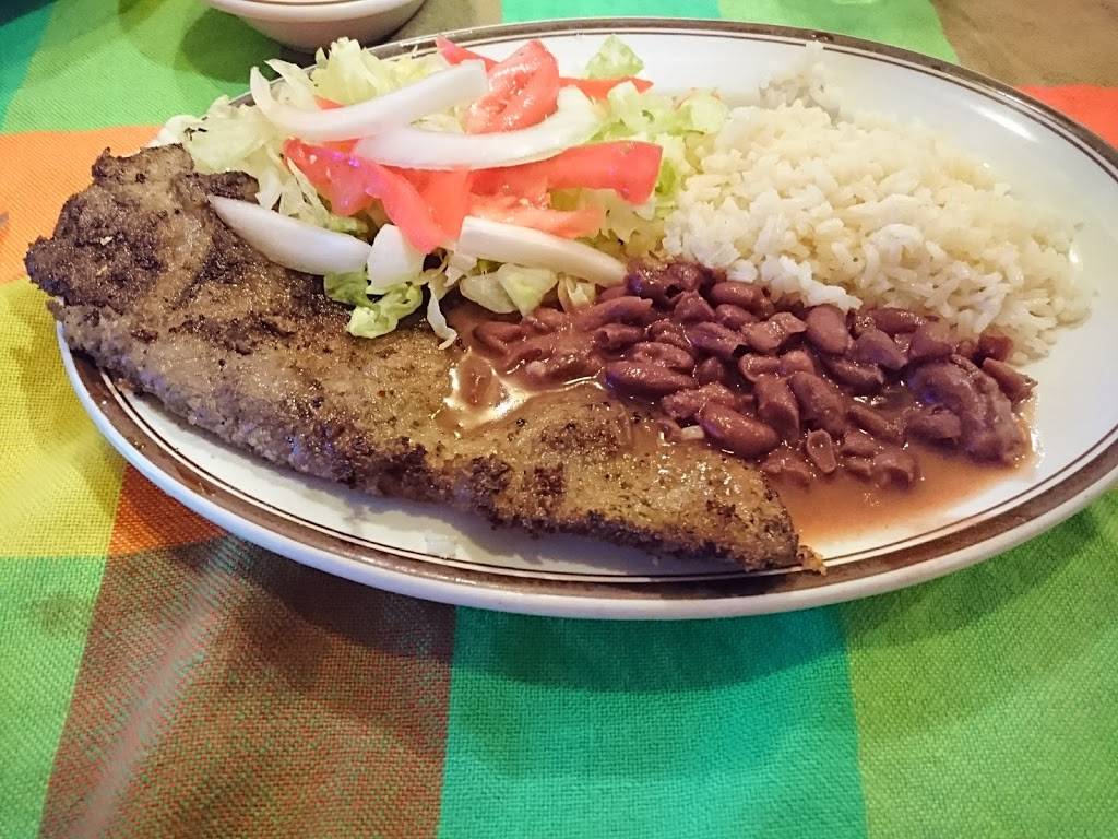 Casa Cancun | restaurant | 325 Wharncliffe Rd S, London, ON N6J 2L6, Canada | 5194383989 OR +1 519-438-3989