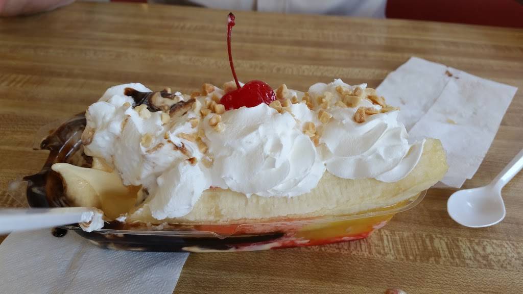 Fosters Freeze | restaurant | 192 S Main St, Porterville, CA 93257, USA | 5597841231 OR +1 559-784-1231