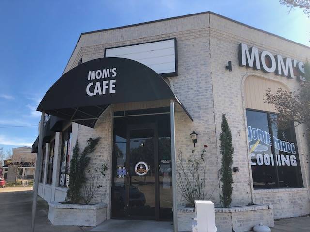Moms Cafe | restaurant | 602 E Main St, Allen, TX 75002, USA | 2143837677 OR +1 214-383-7677