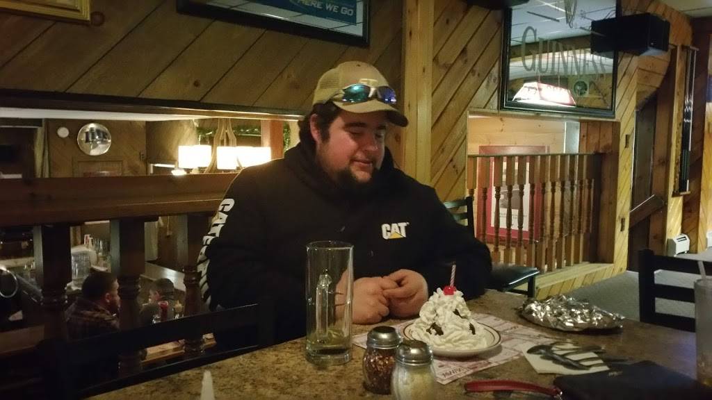 Sinibaldis Restaurant | restaurant | 207 E Mason St, Berlin, NH 03570, USA | 6037526430 OR +1 603-752-6430