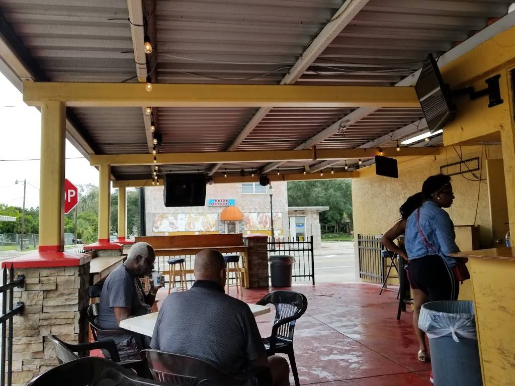 Town Hall Restaurant | restaurant | 1970 Dr Martin Luther King Way, Sarasota, FL 34234, USA | 9419553133 OR +1 941-955-3133