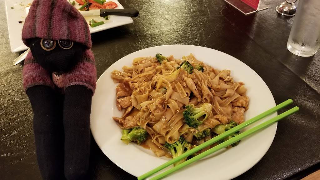 Zapp Thai | restaurant | 1500 Troy Rd, Edwardsville, IL 62025, USA | 6186566800 OR +1 618-656-6800