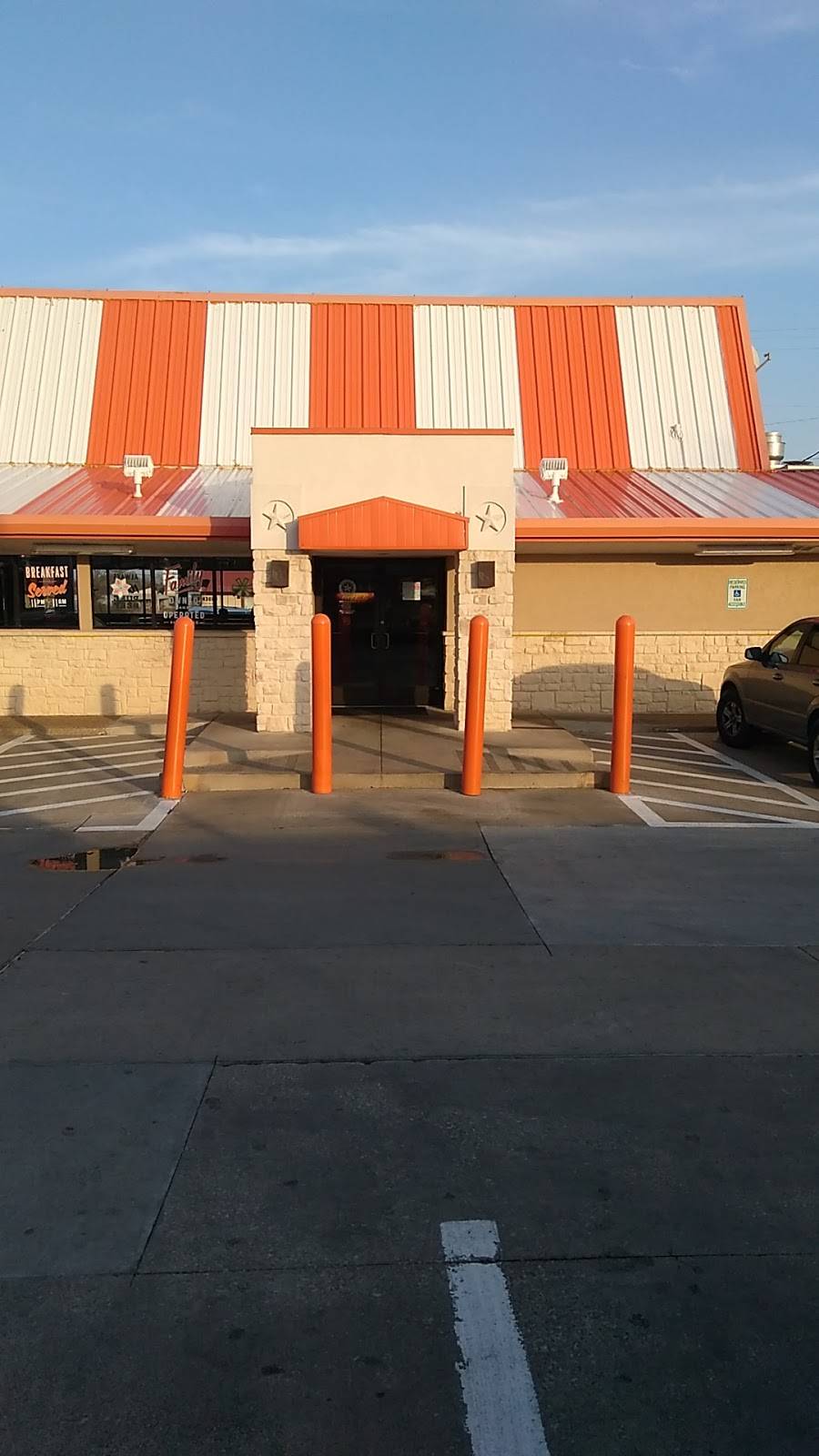 Whataburger | restaurant | 1012 E Milam St, Mexia, TX 76667, USA | 2545625200 OR +1 254-562-5200