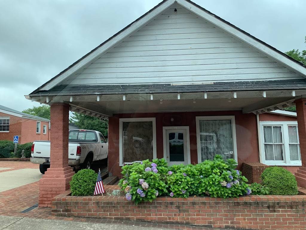 Barbaras Soul Food On Wheels | restaurant | 111 W Church St, Orange, VA 22960, USA | 5407484241 OR +1 540-748-4241