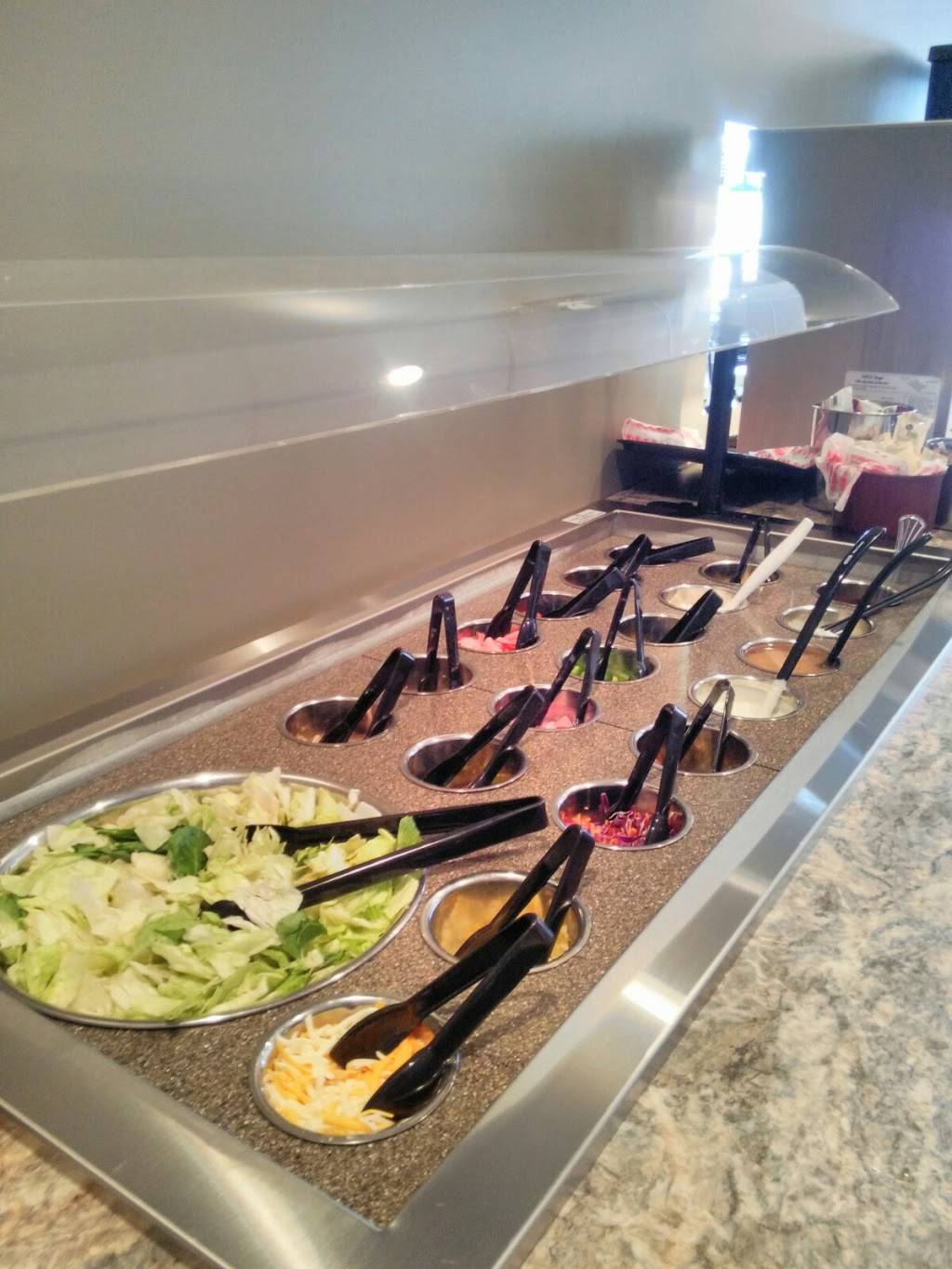 B C Pizza | restaurant | 930 S State St, Harbor Springs, MI 49740, USA | 2315262424 OR +1 231-526-2424