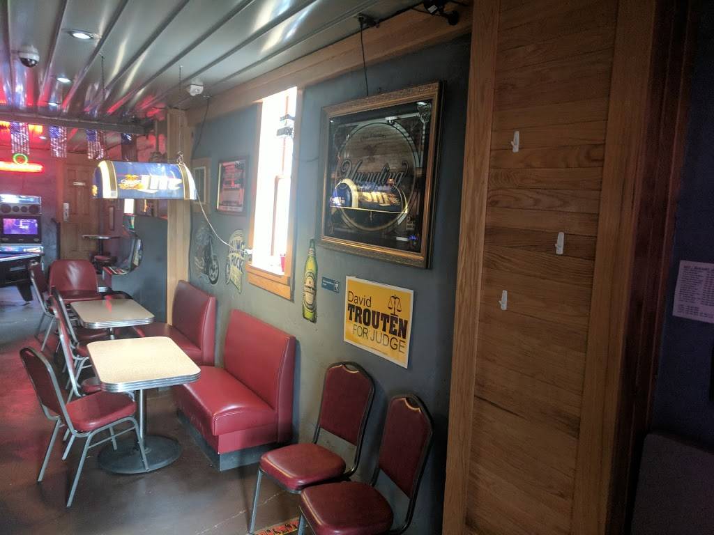 Nicolozakes Cafe | restaurant | 71179 Main St, St Clairsville, OH 43950, USA | 7406953235 OR +1 740-695-3235