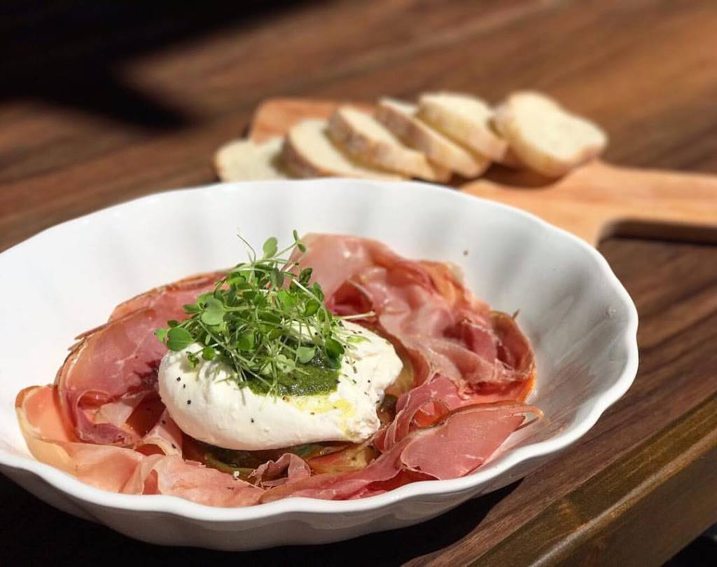 CUARZO Valle de Guadalupe | restaurant | Francisco Zarco Km 11.5, El Tigre, 22750 El Porvenir, B.C., Mexico | 016461173869 OR +52 646 117 3869