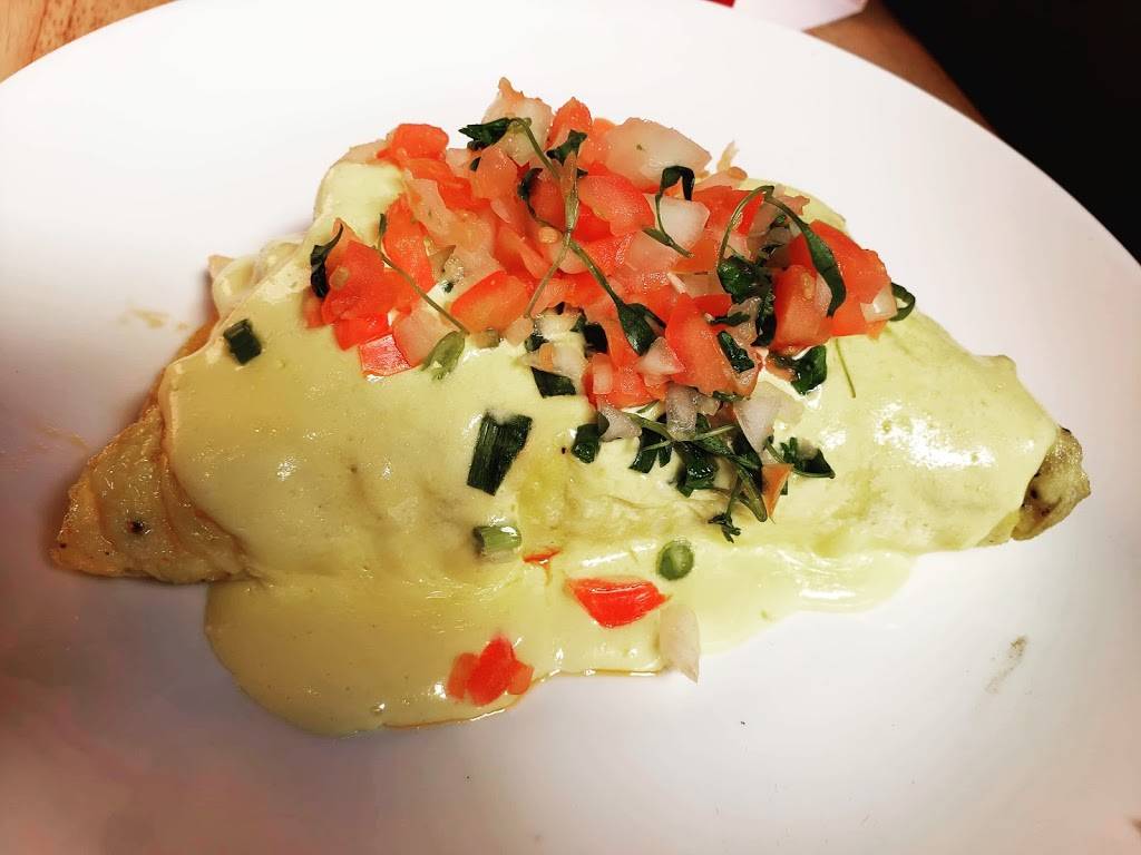 Waters Edge Winery of Long Beach | restaurant | 217 Pine Ave, Long Beach, CA 90802, USA | 8333349463 OR +1 833-334-9463