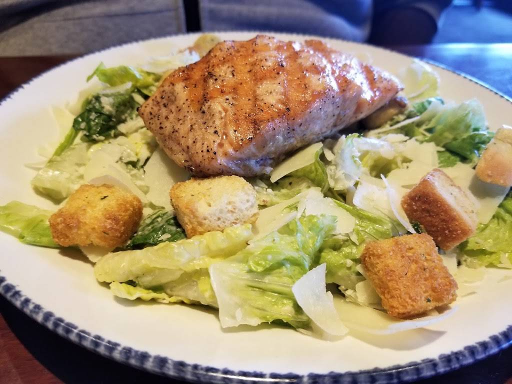 Red Lobster | restaurant | 3510 New Center Point, Colorado Springs, CO 80922, USA | 7195969057 OR +1 719-596-9057