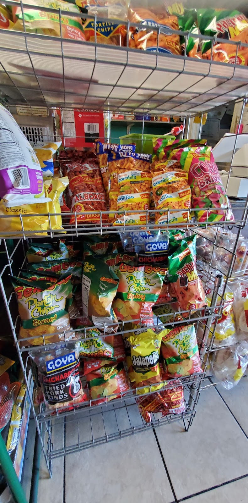 PUPUSERIA Y GROCERY DONA MARTA | restaurant | 1020 Seven Oaks Blvd, Bridge City, LA 70094, USA | 5044368179 OR +1 504-436-8179