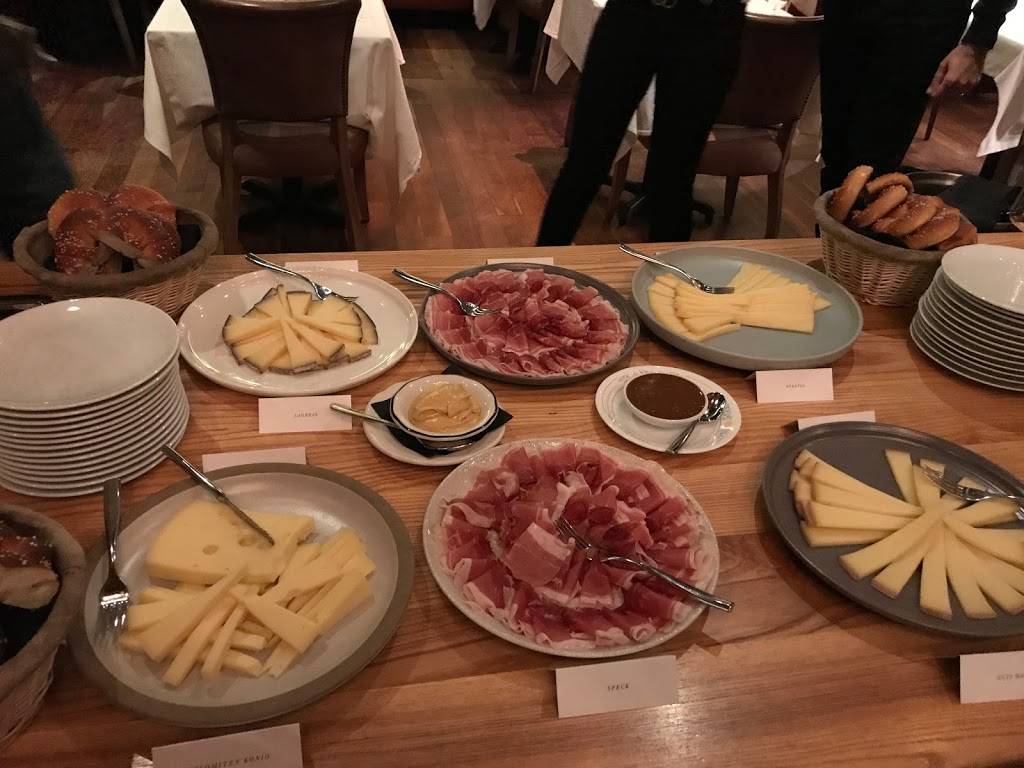 Sotto | restaurant | 118 E 6th St, Cincinnati, OH 45202, USA | 5139776886 OR +1 513-977-6886