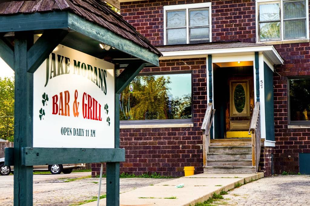 Jake Morans | restaurant | 57 S Lake St, Mundelein, IL 60060, USA | 8475665152 OR +1 847-566-5152