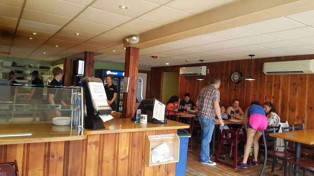 Woodys Brick Oven Pizza | restaurant | 11 Railroad Ave, York, ME 03909, USA | 2073630060 OR +1 207-363-0060