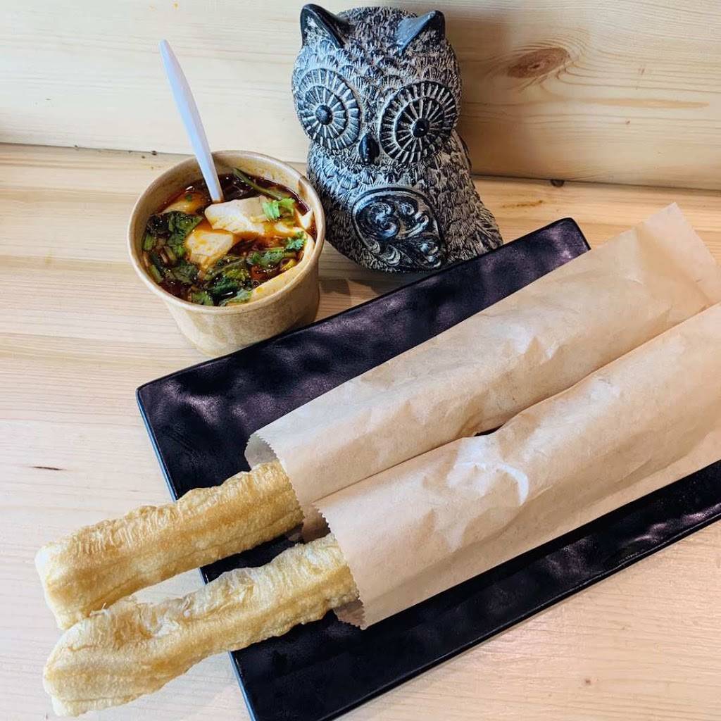 lark and owl | restaurant | 221 S Gilbert St, Iowa City, IA 52240, USA | 3193512836 OR +1 319-351-2836