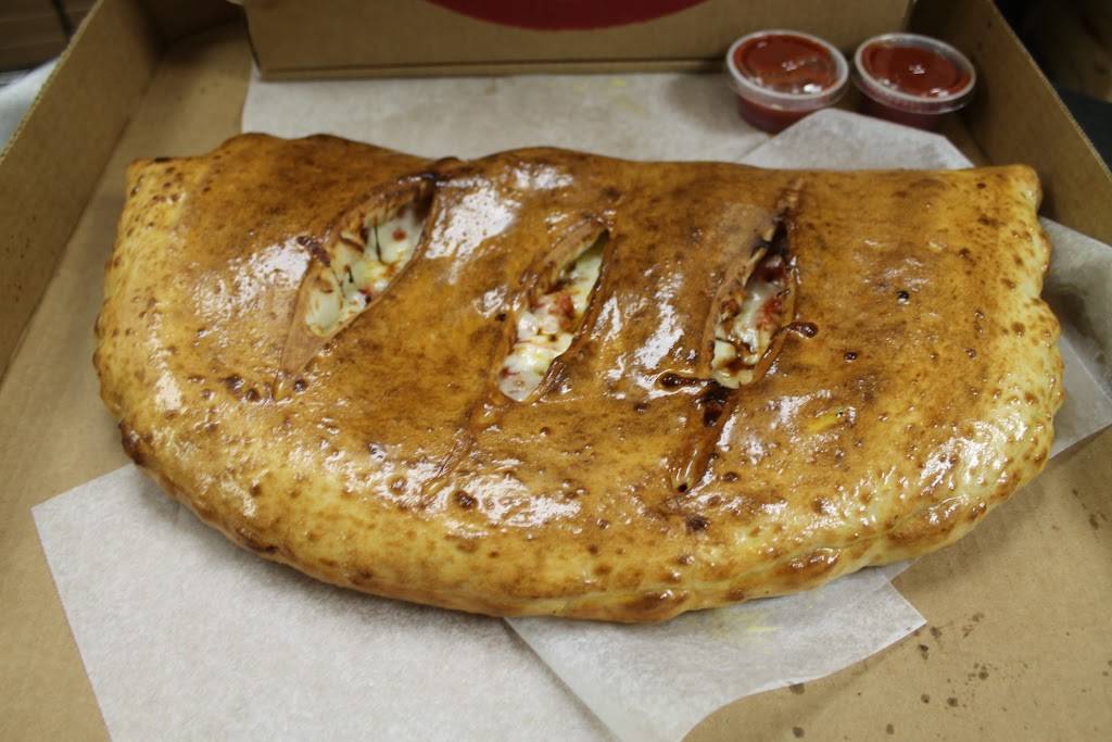 Emielios Little Italy | restaurant | 105 Kilbourne St, Bellevue, OH 44811, USA | 4194833777 OR +1 419-483-3777