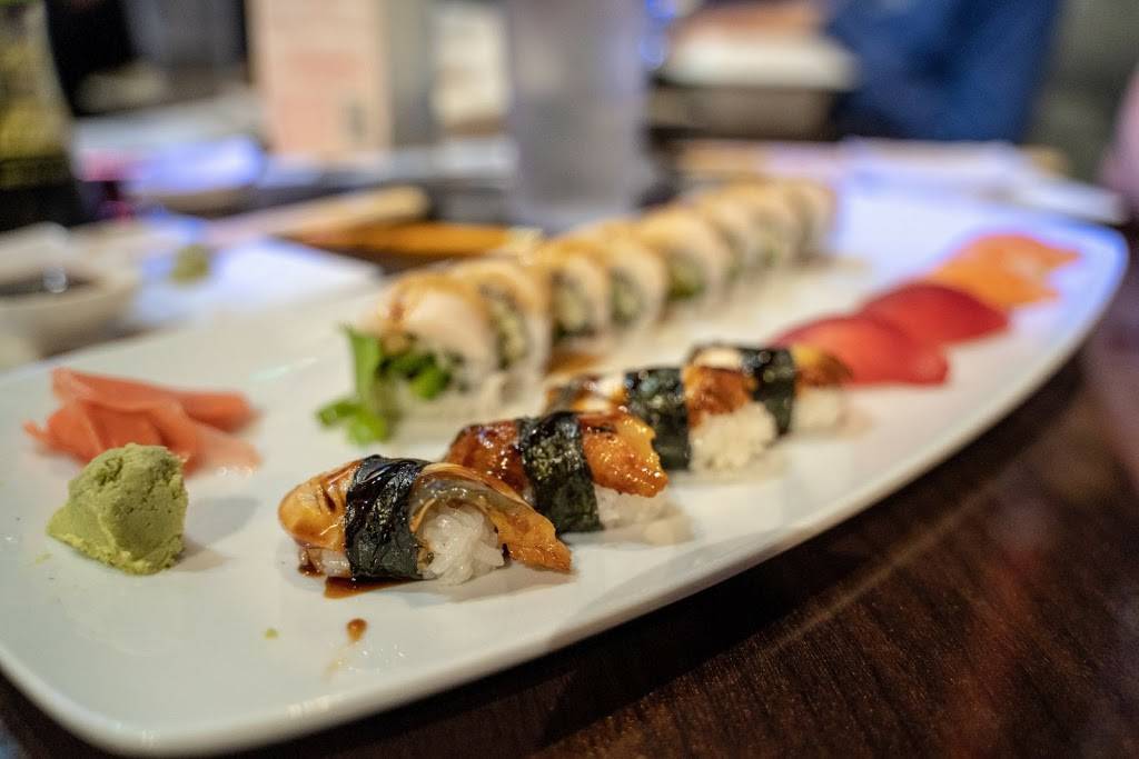 Sushi world | restaurant | 6251 McCormick Blvd, Chicago, IL 60659, USA | 7739777189 OR +1 773-977-7189