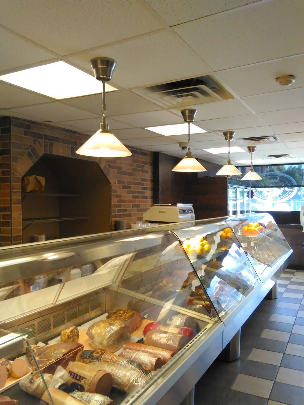 De Nofas Homemade Sausage | restaurant | 6946 Torresdale Ave, Philadelphia, PA 19135, USA | 2153335646 OR +1 215-333-5646