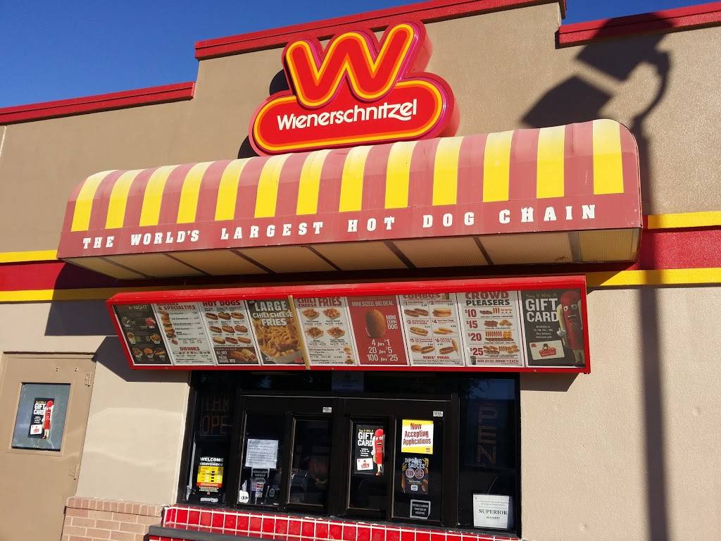 Wienerschnitzel | restaurant | 6050 Folsom Dr, Beaumont, TX 77706, USA | 4093470385 OR +1 409-347-0385