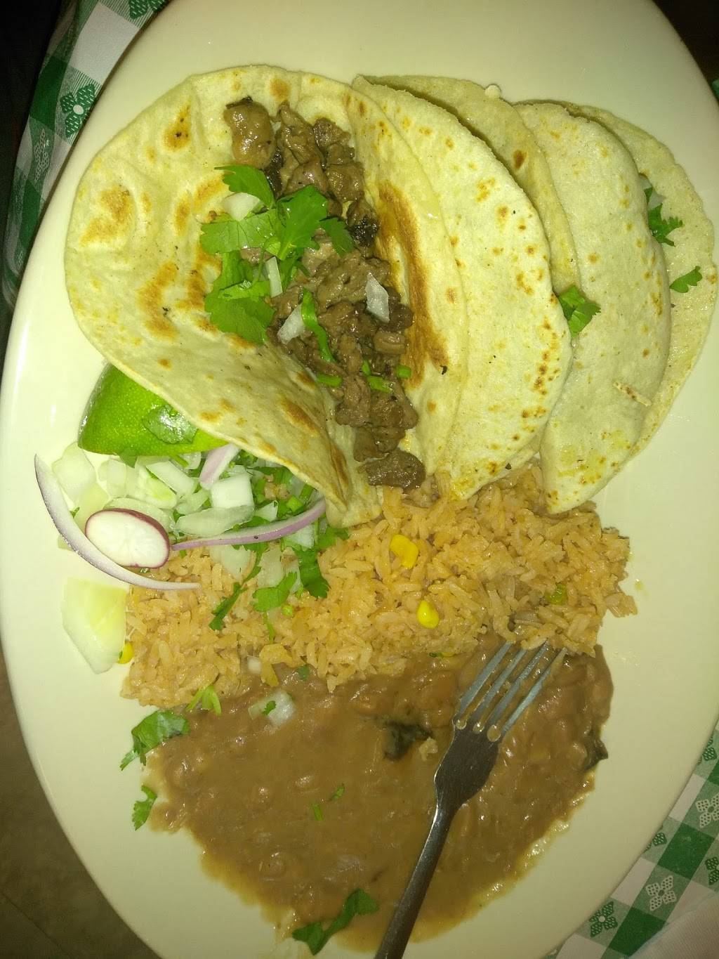 Vickys Restaurant | restaurant | 3201 E Jefferson St, Grand Prairie, TX 75051, USA | 9722370244 OR +1 972-237-0244