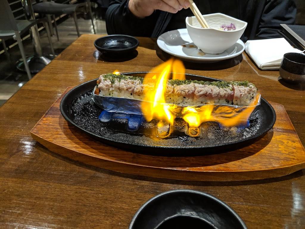 Kaikaya Japanese Sushi & Sake bar | restaurant | 14107 St Germain Dr, Centreville, VA 20121, USA | 5716555530 OR +1 571-655-5530