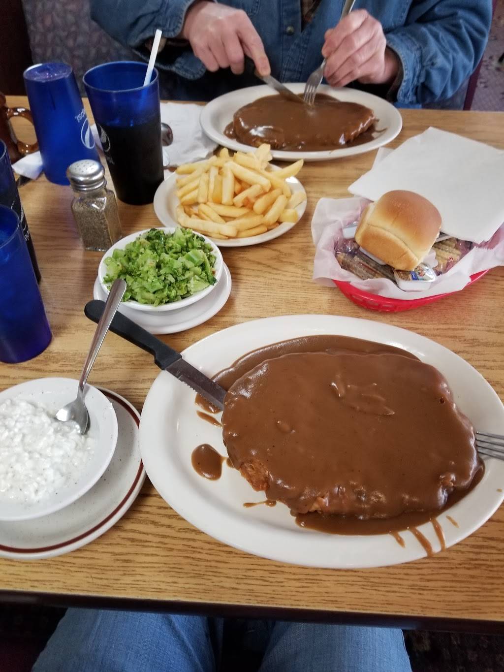 Brothers Family Restaurant | restaurant | 1718 2nd Ave, Rapids City, IL 61278, USA | 3094962965 OR +1 309-496-2965