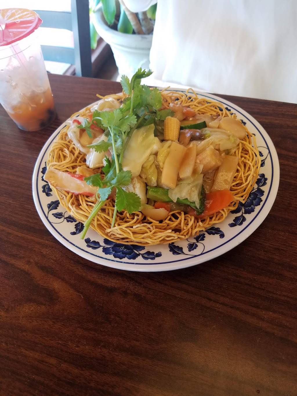 Daos Tai Pans Restaurant | restaurant | 446 N Wilmot Rd, Tucson, AZ 85711, USA | 5207220055 OR +1 520-722-0055