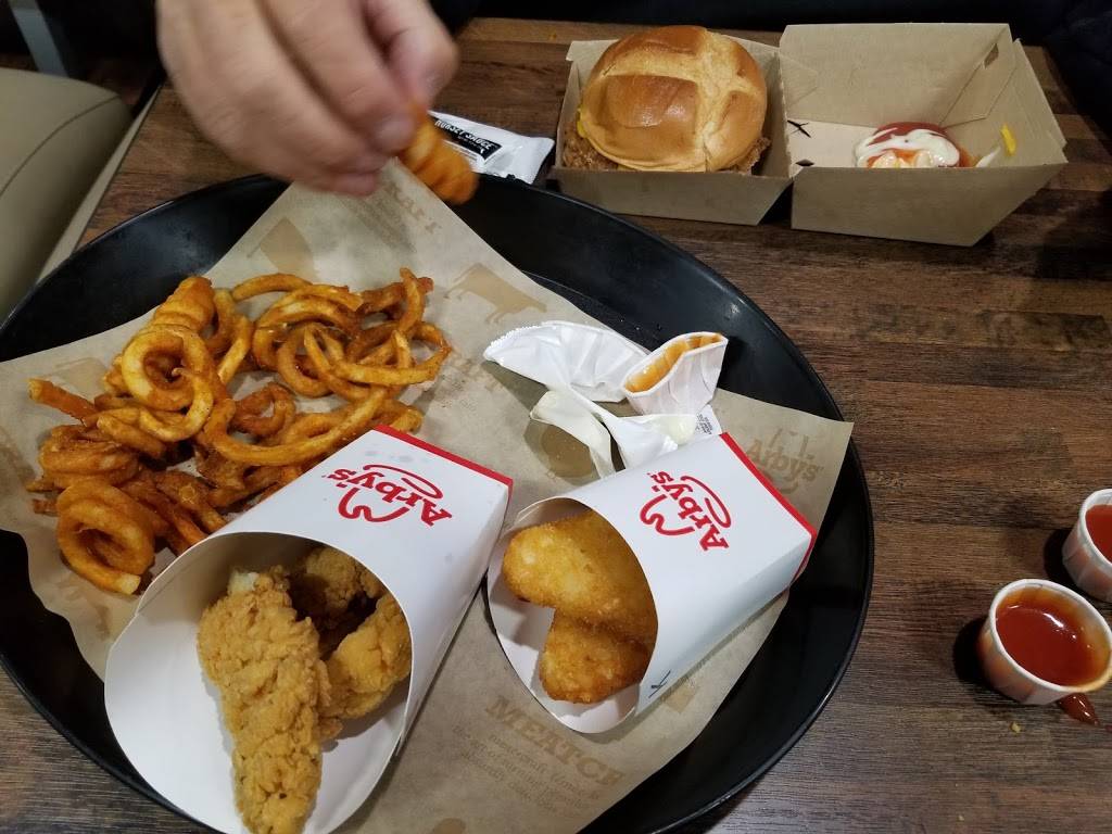 Arbys | restaurant | 429 S West St, Wichita, KS 67213, USA | 3169429625 OR +1 316-942-9625