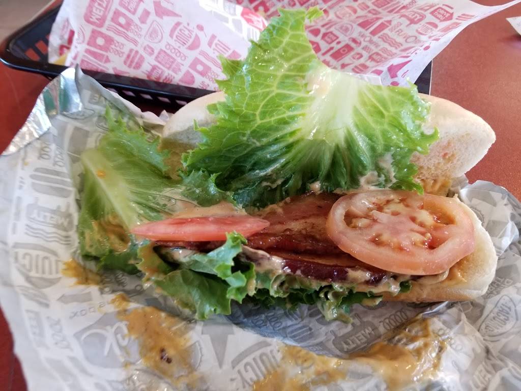 Jack in the Box | restaurant | 5555 E Washington Blvd, Commerce, CA 90040, USA | 3237222066 OR +1 323-722-2066