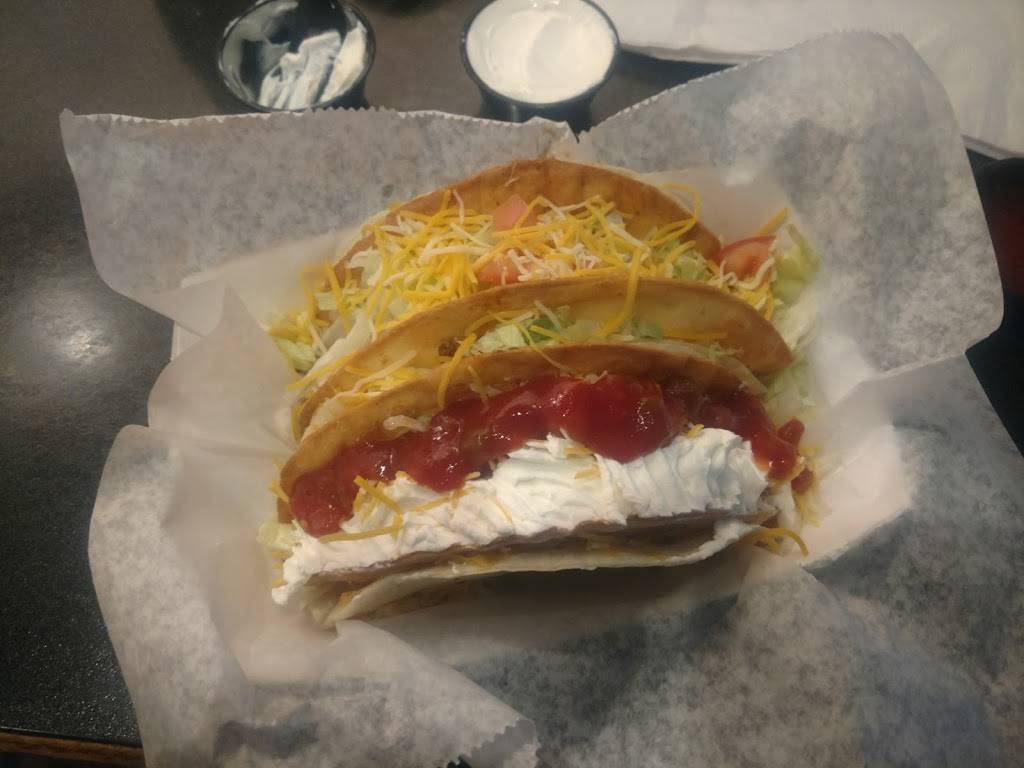 Mulligans Golf Grill & Pub | restaurant | 5500 Old Cheney Rd # 1, Lincoln, NE 68516, USA | 4024235563 OR +1 402-423-5563