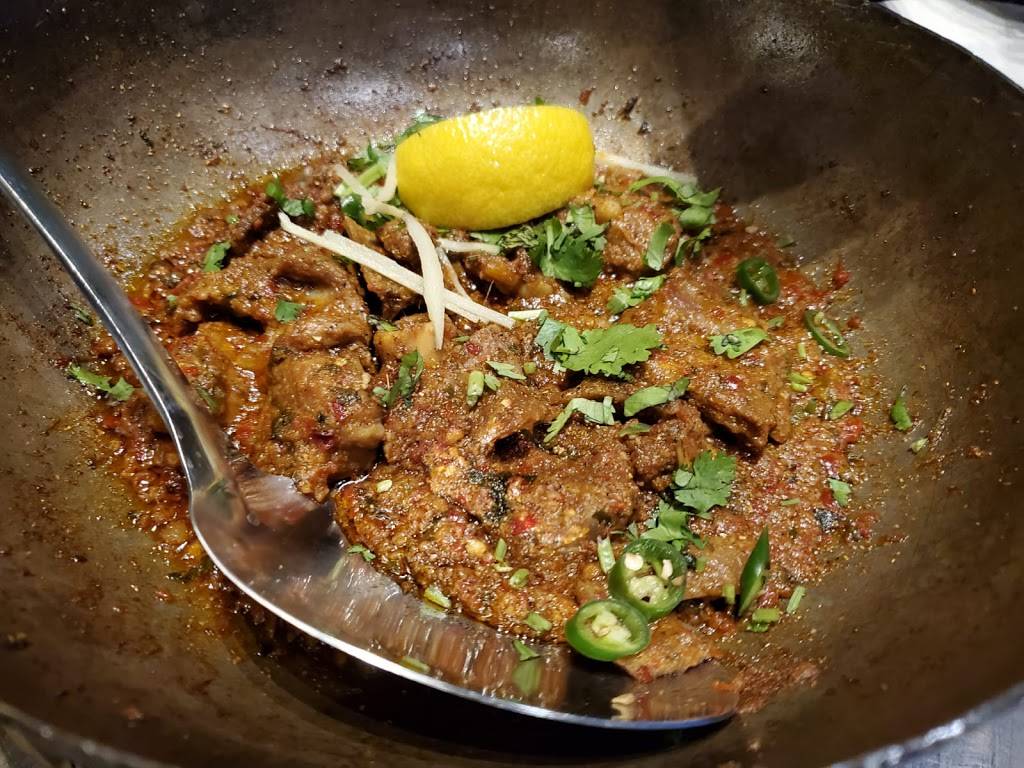 Karahi Boys | restaurant | 1921 Lawrence Ave E, Toronto, ON M1R 3Y6, Canada | 4169018727 OR +1 416-901-8727