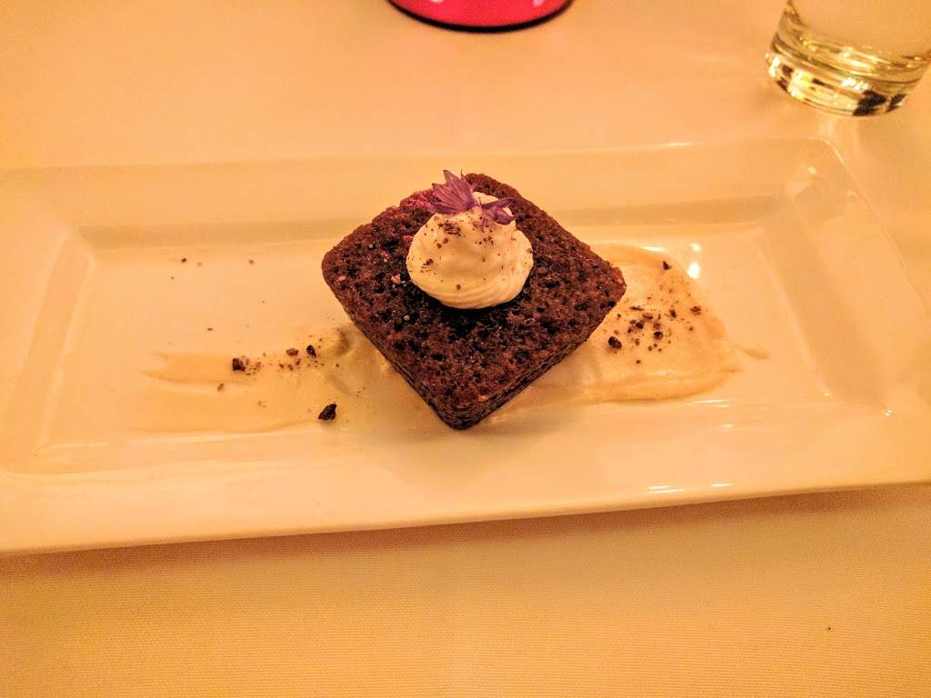 Harvest | restaurant | 21 N Pinckney St, Madison, WI 53703, USA | 6082556075 OR +1 608-255-6075