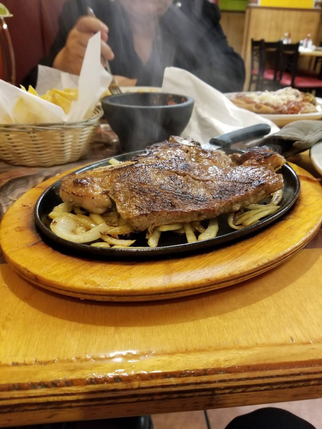 El Rey Mexican Restaurant | restaurant | 3515 W Emory Rd, Powell, TN 37849, USA | 8659478568 OR +1 865-947-8568