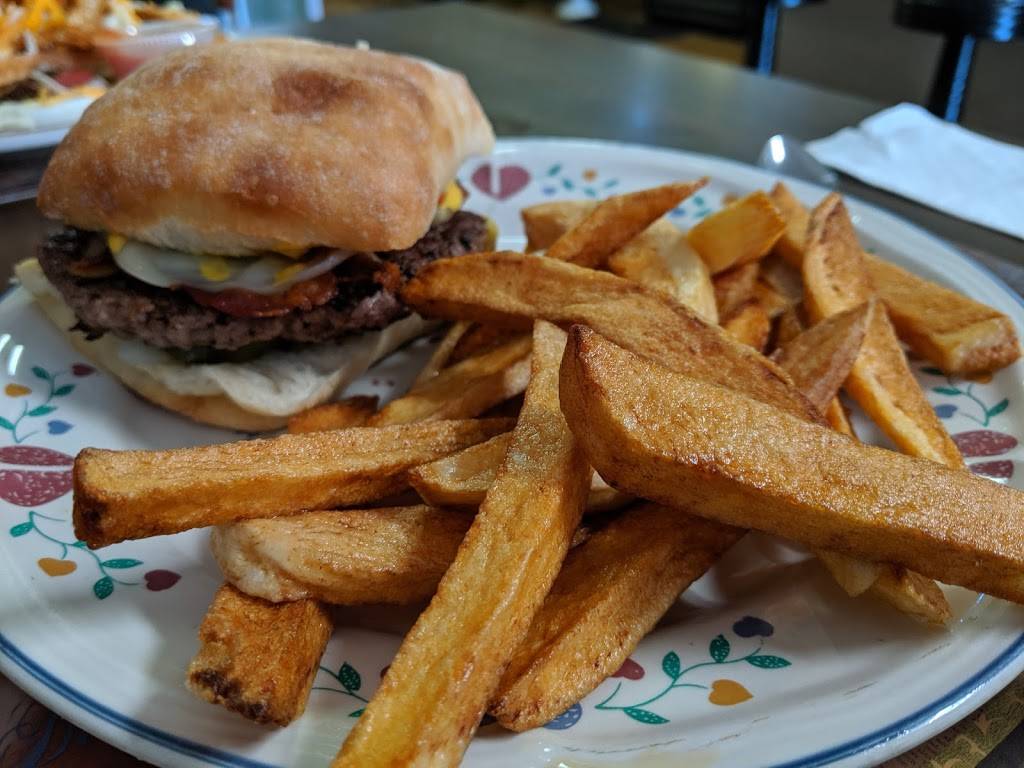 Hometown Restaurant | restaurant | 309 E 4th Ave, Tarentum, PA 15084, USA | 7242260888 OR +1 724-226-0888