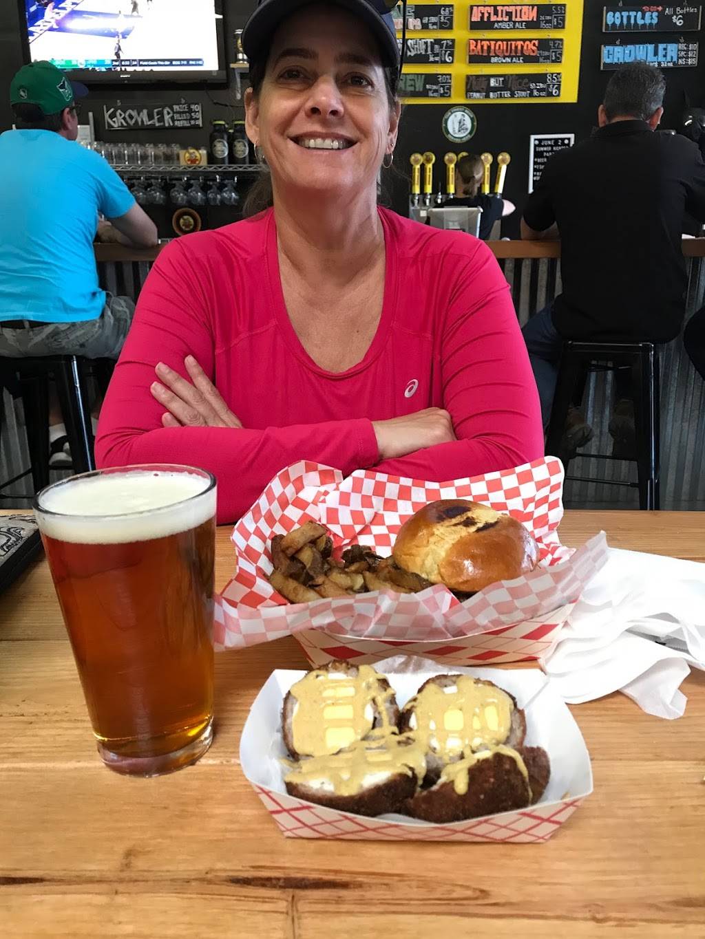 Epidemic Ales | restaurant | 150 Mason Cir J, Concord, CA 94520, USA | 9255668850 OR +1 925-566-8850