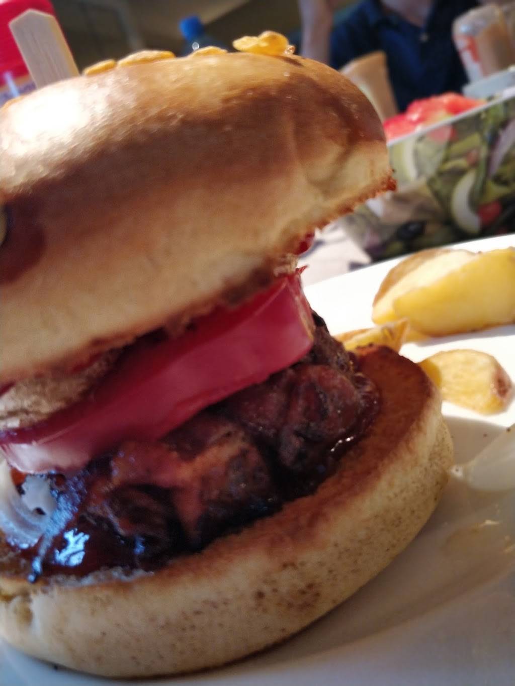 Five Guys | meal takeaway | 2445 Truxtun Rd, San Diego, CA 92106, USA | 6192231679 OR +1 619-223-1679