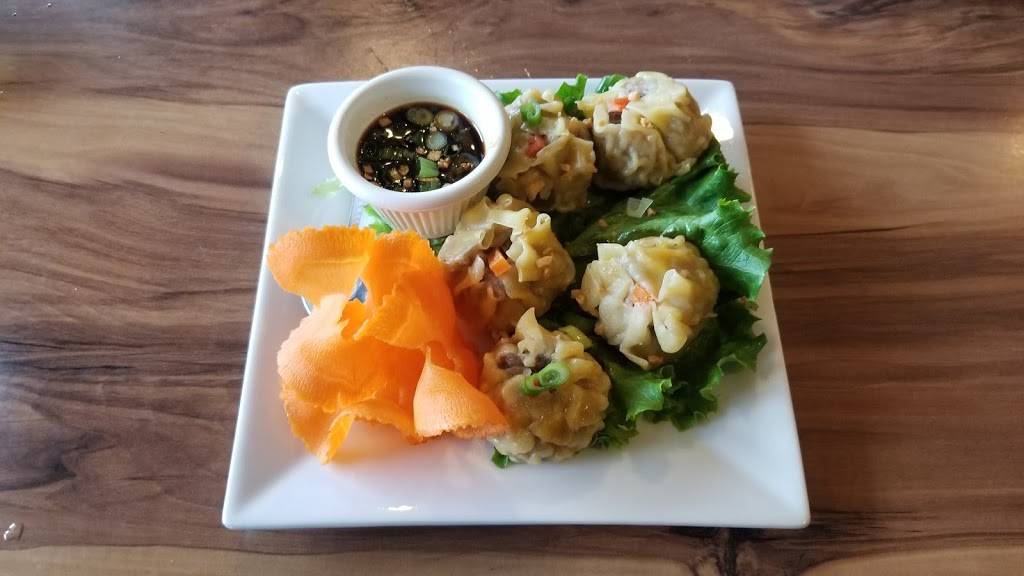 Thunwa Thai | restaurant | 10 S Commerce Ave, Front Royal, VA 22630, USA | 5406310616 OR +1 540-631-0616