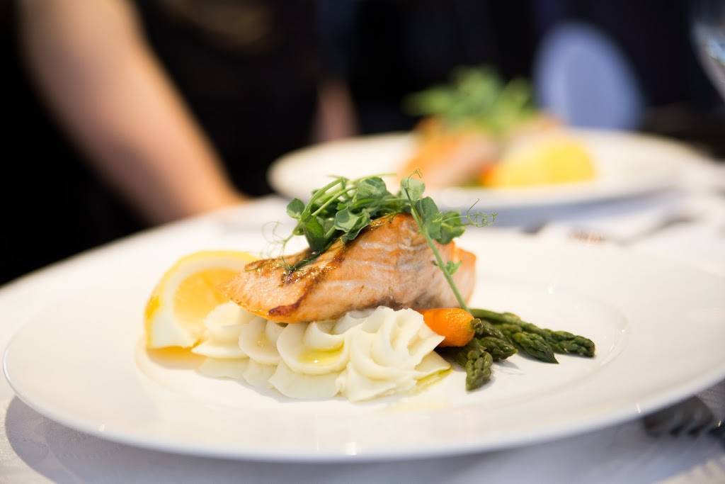 Prima Luna | restaurant | 7301 Boul Henri-Bourassa E, Montréal, QC H1E 2Z6, Canada | 5144946666 OR +1 514-494-6666