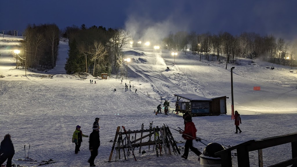 Marquette Mountain Resort | restaurant | 4501 M-553, Marquette, MI 49855, USA | 9062251155 OR +1 906-225-1155