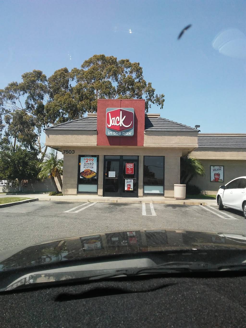 Jack in the Box | restaurant | 7503 E Slauson Ave, Commerce, CA 90040, USA | 3238902945 OR +1 323-890-2945