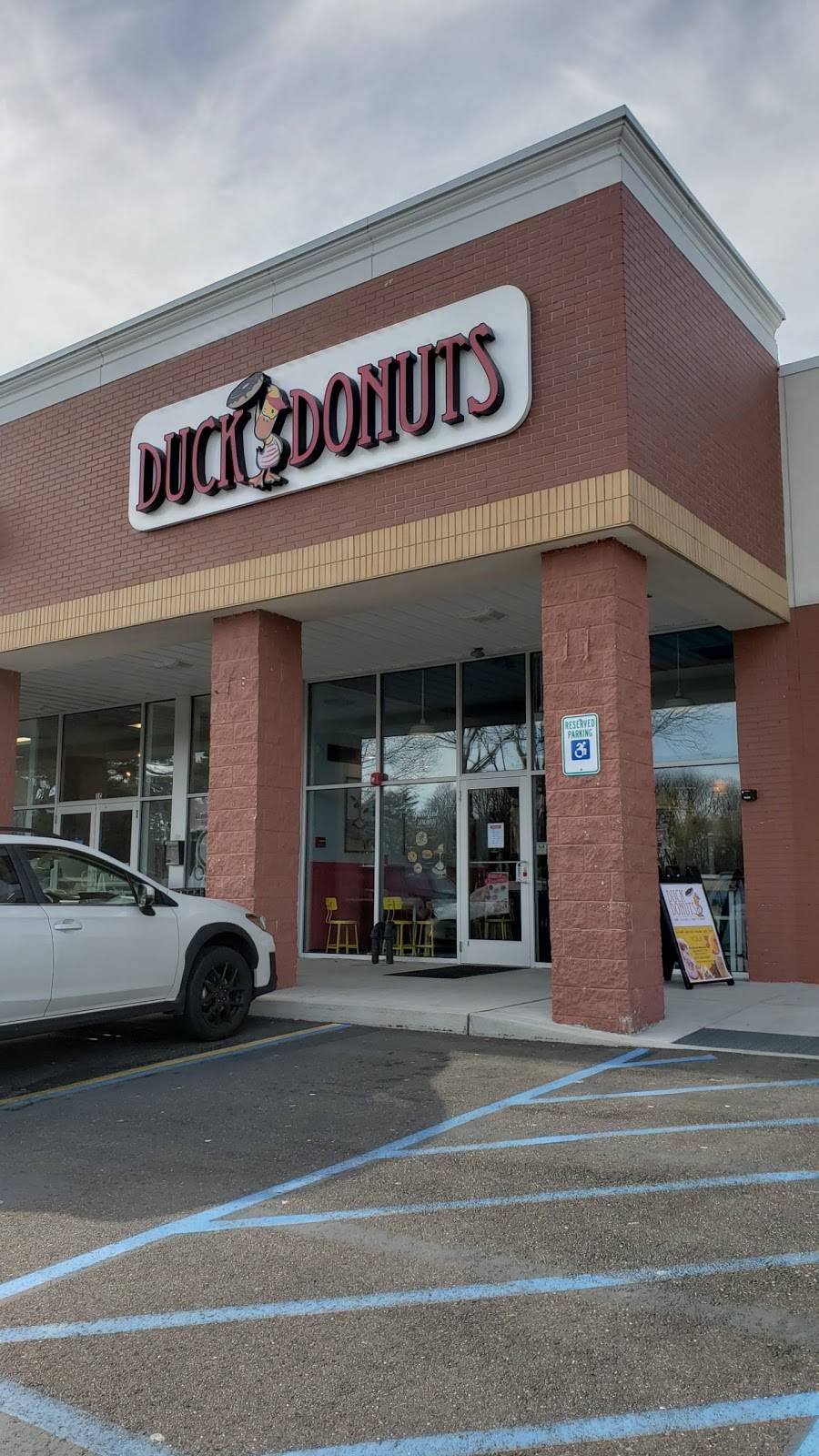 Duck Donuts | cafe | 586 Veterans Memorial Hwy #1b, Hauppauge, NY 11788, USA | 6316568400 OR +1 631-656-8400