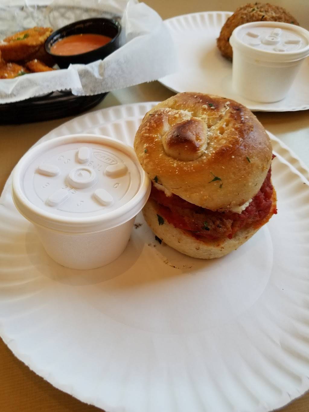 Ginos of Ronkonkoma | restaurant | 214 Portion Rd, Ronkonkoma, NY 11779, USA | 6315889874 OR +1 631-588-9874